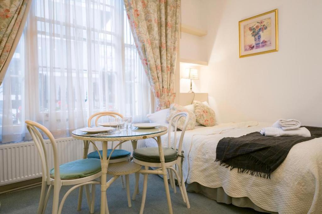 Fabulous Split Level Studio Hyde Park H3 * London